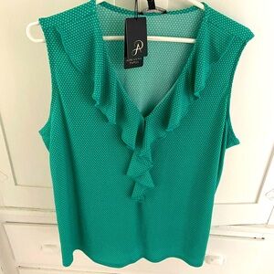 Women’s xl pretty green nwt sleeveless v-neck top